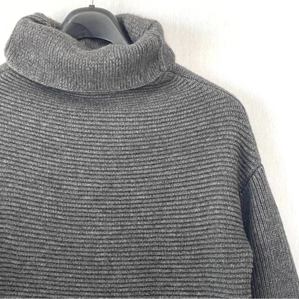 Aritzia Babaton Mika Wool and Cashmere Turtleneck Ribbed Knit Sweater - Picture 5 of 13
